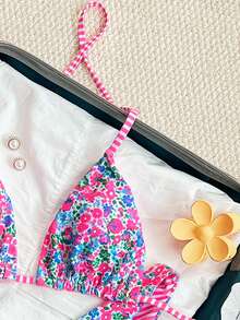 Swim Mod 2件套女士可爱时尚度假沙滩随机印花双面露背吊带比基尼上衣和可爱泳裤套装 - 彩色 - 查看 5