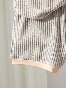 SHEIN 男童休闲罗纹T恤短裤套装（2件套） - 卡其色 - 查看 5