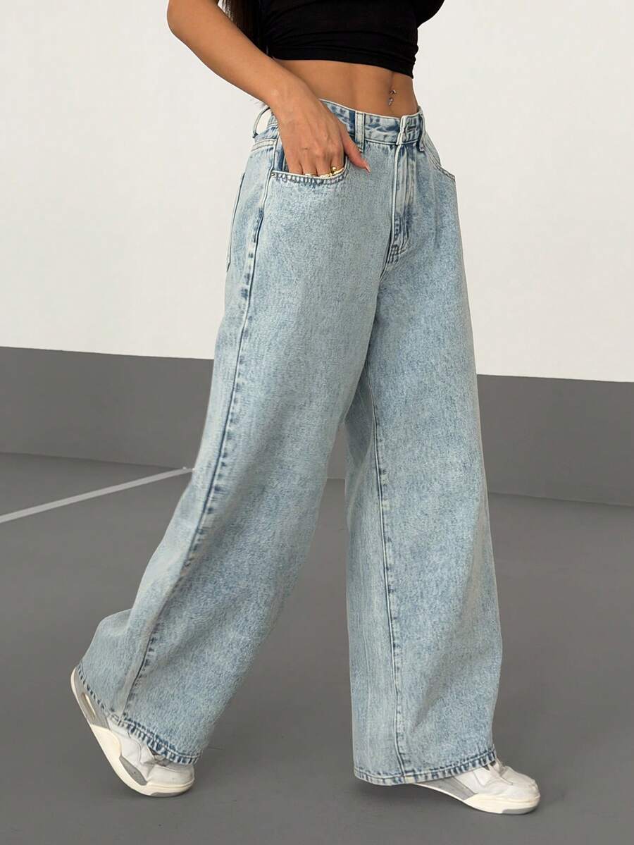 SHEIN PETITE Casual Loose Straight Leg Jeans With Pockets - Light Wash - View 1