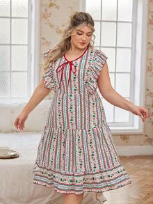 CottageSlumber Koszula nocna w dużym rozmiarze z nadrukiem kwiatowym, falbaniastymi rękawami i wiązaniem pod szyją - Wielokolorowe - Zobacz 5