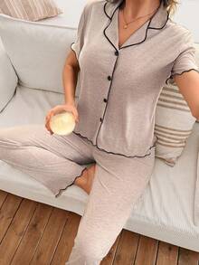 SHEIN 女式休闲宽松超大柔软垂坠轻质夏季针织卡其色荷叶边短袖上衣和裤子套装