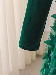 Glamorique Kids فستان بياقة دائرية أنيقة، أكمام طويلة من الأحمر المخملي، عقدة الفراشة 3D جميل، حافة من الشبك، مناسب للكريسماس وحفلات العطلات والاستخدام اليومي، موسم الخريف/الشتاء/الربيع - أخضر - مشاهدة 6