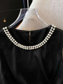 GlowEve CURVE 大码女式时尚优雅珍珠领衬衫 - 黑色 - 查看 4