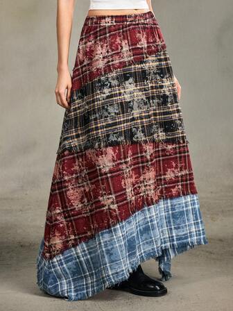 Grunge Punk Falda vintage Y2K con parches a cuadros, con dobladillo deshilachado y desgastado