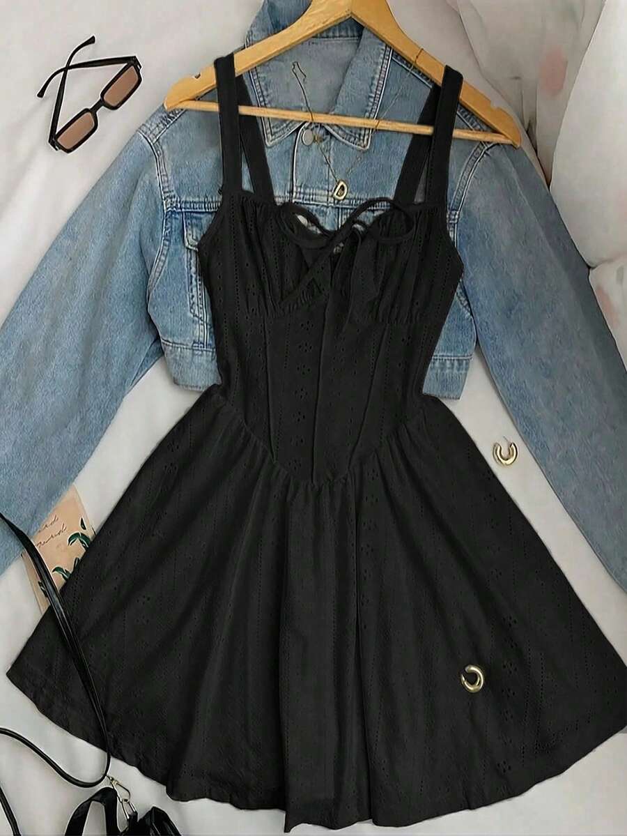 INAWLY 女士可爱蝴蝶结腰部镂空A字吊带迷你连衣裙，甜美优雅，适合夏季 - 黑色 - 查看 1