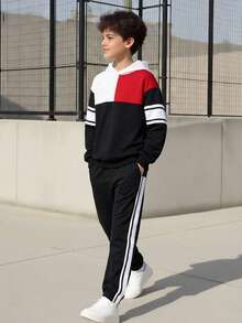 Vacaura 男童两件套套装，包括带帽拼接上衣和抽绳腰运动裤，舒适休闲百搭，适合室内外穿着，春秋季。 - 彩色 - 查看 2