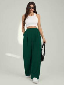 Màu xanh lá cây đậm