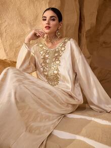 Al Najma Damen neue modische elegante luxuriöse Blumen Spitze, Pailletten, handbestickte goldene dekorative Kragen, Jacquard Gewebe Textur, locker sitzendes traditionelles türkisches langes Kleid, arabisches Kleid - Gold - Übersicht 7