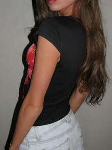 INAWLY Women's Retro Sexy Vacation Independent Large Floral Print + Lace Collar Splice Short Sleeve T-Shirt, American Casual Street Y2K Print Slim Fit V-Neck T-Shirt, Suitable For Parties, Casual Vacations - Black - View 2