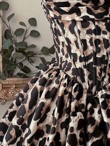 Lovelzi 优雅奢华的豹纹数码印花，手工3D贴花装饰。褶裥胸衣美人鱼廓形短款正式晚礼服，女士款 - 彩色 - 查看 6