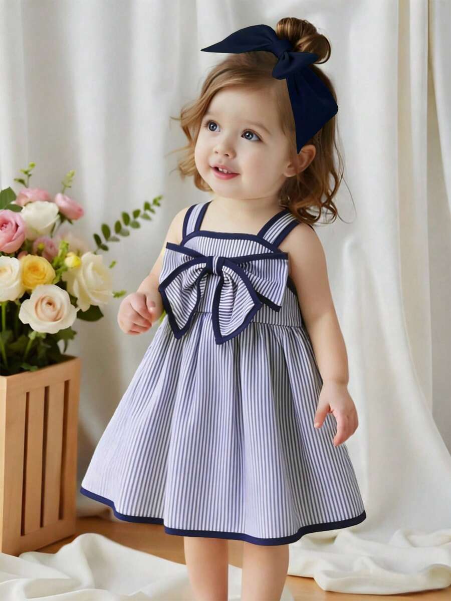 SHEIN Vintaside Kids 女婴优雅纹理面料撞色蝴蝶结连衣裙