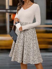 SHEIN Clasi 女式 V 领罗纹针织修身腰部 A 字形碎花长袖优雅日常通勤中长连衣裙，秋冬 - 彩色 - 查看 9