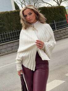 Jeta Ari Women's Elegant High-Quality Knitted Cardigan With Metal Button Design, Simple And Generous, Suitable For Autumn/Winter