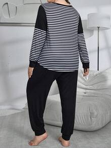 SHEIN 大码女式休闲撞色条纹装饰纽扣前开襟舒适上衣和裤子家居服睡衣套装，舒适优雅的细节设计，秋冬服装 - 黑與白 - 查看 4