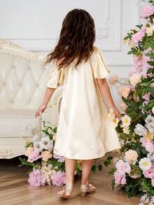 1pc Girls Casual Loose Fit Satin Slip Dress, Sleeveless Floral Neck Design, Elegant & Vintage Style, Suitable For Summer - Champagne - View 2