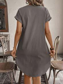 SHEIN Tall CURVE Plus Size Solid Color Notched Neck Button Front Short Sleeve Dress, Summer Dresses - Grey - View 2