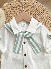 男女宝宝休闲学院风纯色短袖衬衫，条纹披肩领连体短裤，适合春夏穿着，室内外皆可。 - 彩色 - 查看 4