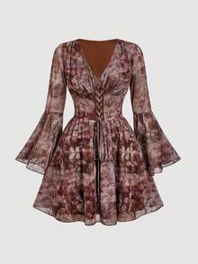 SHEIN MOD 大码复古印花图案女士迷你连衣裙，V领抽绳系腰喇叭袖休闲连衣裙，适合度假穿着 - 彩色 - 查看 5