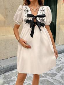 SHEIN 孕妇度假休闲花卉刺绣抽绳连衣裙 - 杏色 - 查看 3