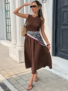 SHEIN Frenchy فستان نسائي كاجوال بلون أحادي بدون أكمام متوسط الطول - بني - مشاهدة 1