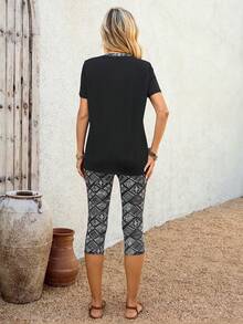 EMERY ROSE 两件套女士休闲几何印花短袖T恤和打底裤套装 - 黑色 - 查看 2