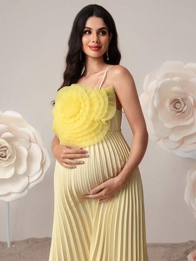SHEIN Maternity Solid Color 3D Floral Minimalist Casual Dress Pleated Dresses Light  Wedding Guest Dress Flower Detail Dress