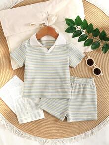 SHEIN Vintaside Kids 男婴春季休闲宽松短袖POLO领提花针织POLO衫+提花针织宽松短裤POLO套装，适合日常或休闲度假场合 - 綠色 - 查看 1