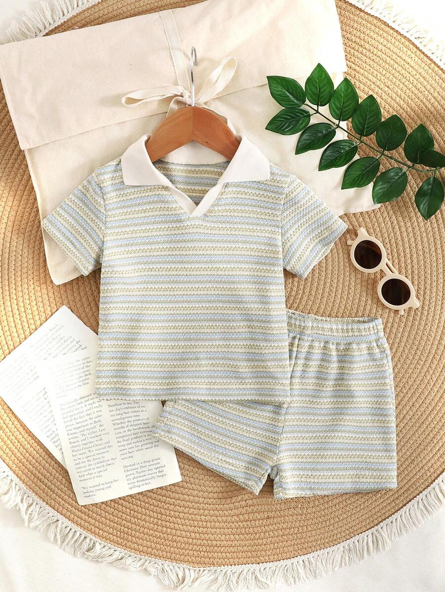 SHEIN Vintaside Kids 男婴春季休闲宽松短袖POLO领提花针织POLO衫+提花针织宽松短裤POLO套装，适合日常或休闲度假场合 - 綠色 - 查看 1