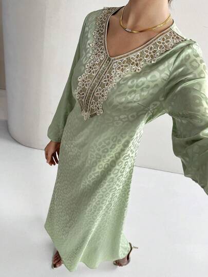 Yasmyna Women's Elegant Arabic Style Leopard Print Jacquard Applique V-Neck Long Sleeve Dress