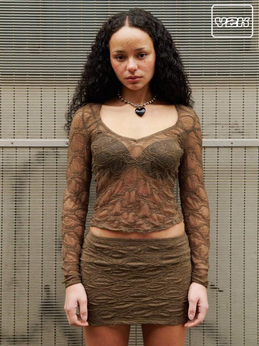 COUREZ Long Sleeve V Neck Going Out Lace Top Y2K Vintage - Grey - View 1