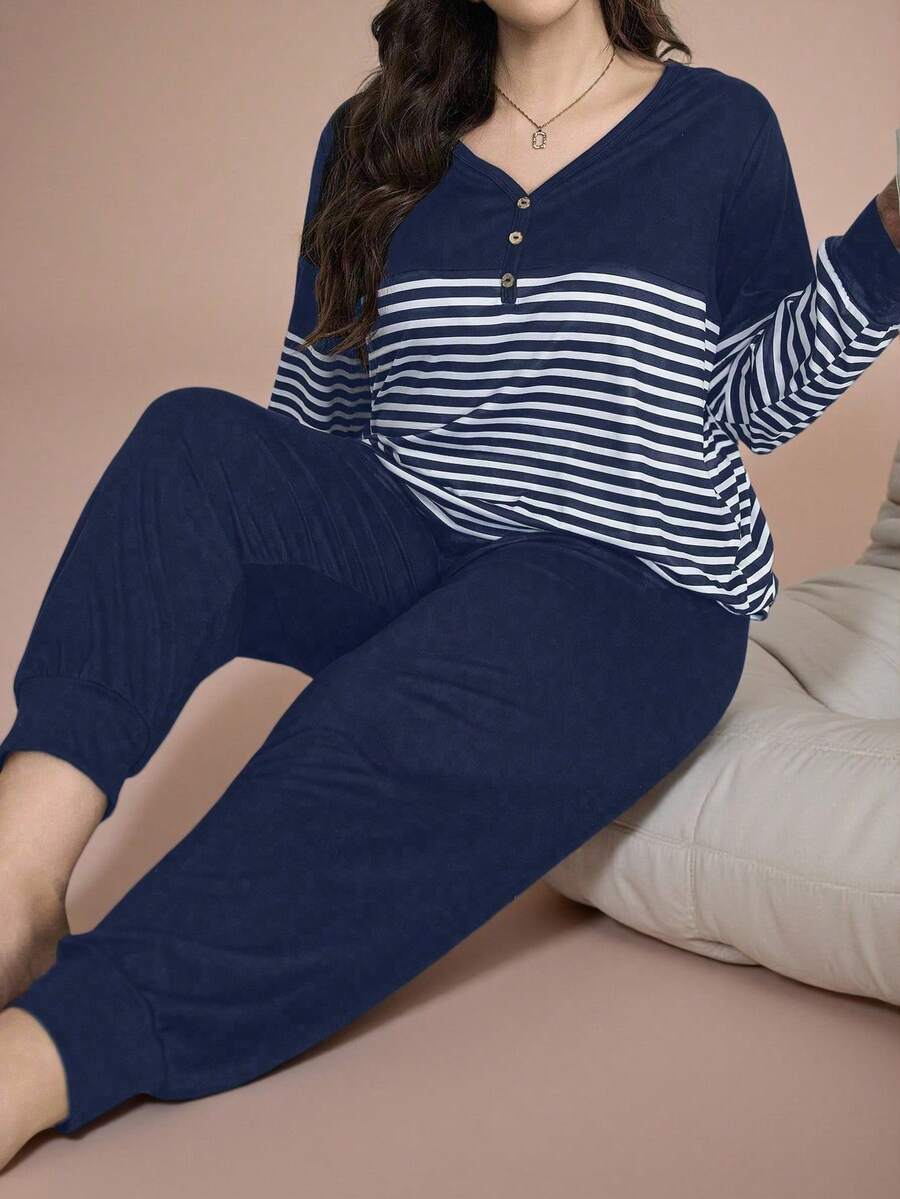 SHEIN 大码休闲撞色条纹装饰纽扣舒适套头衫和裤子家居服套装，舒适保暖，秋冬服装 - 藏蓝色 - 查看 1