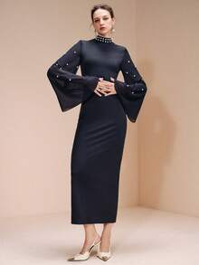 Arave Robe élégante pour sortie en soirée avec manches raglan en tricot et mousseline, taille cintrée, col montant orné de perles, manches évasées, patchwork de design