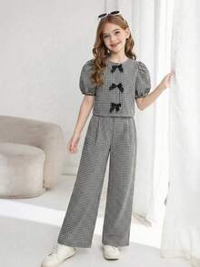 SHEIN 少女格子蝴蝶装饰泡泡袖上衣和阔腿裤两件套，休闲又优雅 - 黑與白 - 查看 3