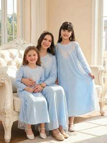 女童传统阿拉伯风格优雅长袍，网纱罩衫，蕾丝领口花卉图案，适合外出、派对、庆典等场合 - 两件套 - 藍色 - 查看 11