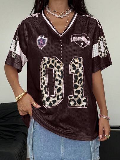 Coolane Dam Plus Size Vår Sommar Streetwear Y2K Leopardmönster Nummer Grafisk Fotbollströja V-ringad Brun Jerseytröja