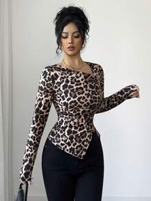 Rafferiza Women's Elegant Asymmetrical Shoulder Leopard Print T-Shirt, Casual And Stylish, With Metal Buckle Decoration, Leopard Print Split T-Shirt, Slim Fit, Leopard Print T-Shirt, Elegant Style, Sexy Leopard Print Pattern T-Shirt, Women's Spring/Summer Leopard Print T-Shirt. - Multicolor - View 7