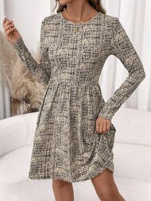 Editum 女士圆领修腰纹理格子印花长袖修身弹力卡其色优雅休闲通勤迷你连衣裙 - 彩色 - 查看 6