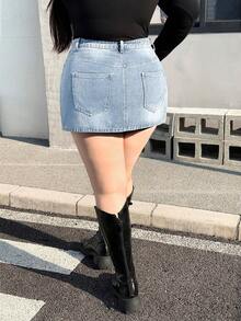 SHEIN ICON 大码女式口袋星形毛边下摆休闲牛仔迷你裙 - 淺色水洗藍 - 查看 2