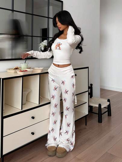 ZzzCrew 熊纹印花性感蕾丝边方领长袖睡衣套装