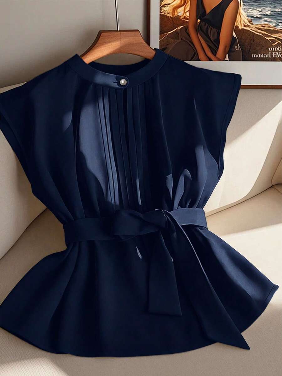 GlowEve Camisa versátil para ir al trabajo con cuello redondo y diseño de cintura plisada para mujer - Azul Marino - Ver 1