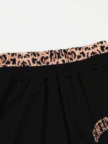 Manfinity EMRG Men's Letter & Leopard Print Hoodie Sweatshirt And Sweatpants Casual Tracksuit Set - Black - View 4