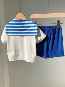 SHEIN 3件套男女宝宝可爱海军蓝条纹披肩、白色针织T恤和短裤套装，春夏男宝宝服装套装 - 藍色 - 查看 2