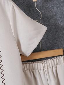 Vacaura Bộ áo sơ mi thường ngày dành cho thanh thiếu niên, thiết kế họa tiết in độc đáo, kiểu dáng thoải mái, lý tưởng cho trang phục hàng ngày. - Màu be - Xem 4