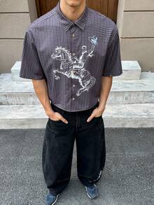 SWAVVY 复古学院风男女通用情侣印花图案春夏新款休闲短袖衬衫 - 棕色 - 查看 3