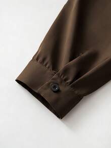 GlowEve CURVE Áo sơ mi dài tay cổ bẻ dáng suông, chất liệu vải dệt, cỡ lớn, thích hợp cho công sở và mặc thường ngày. - màu nâu - Xem 4