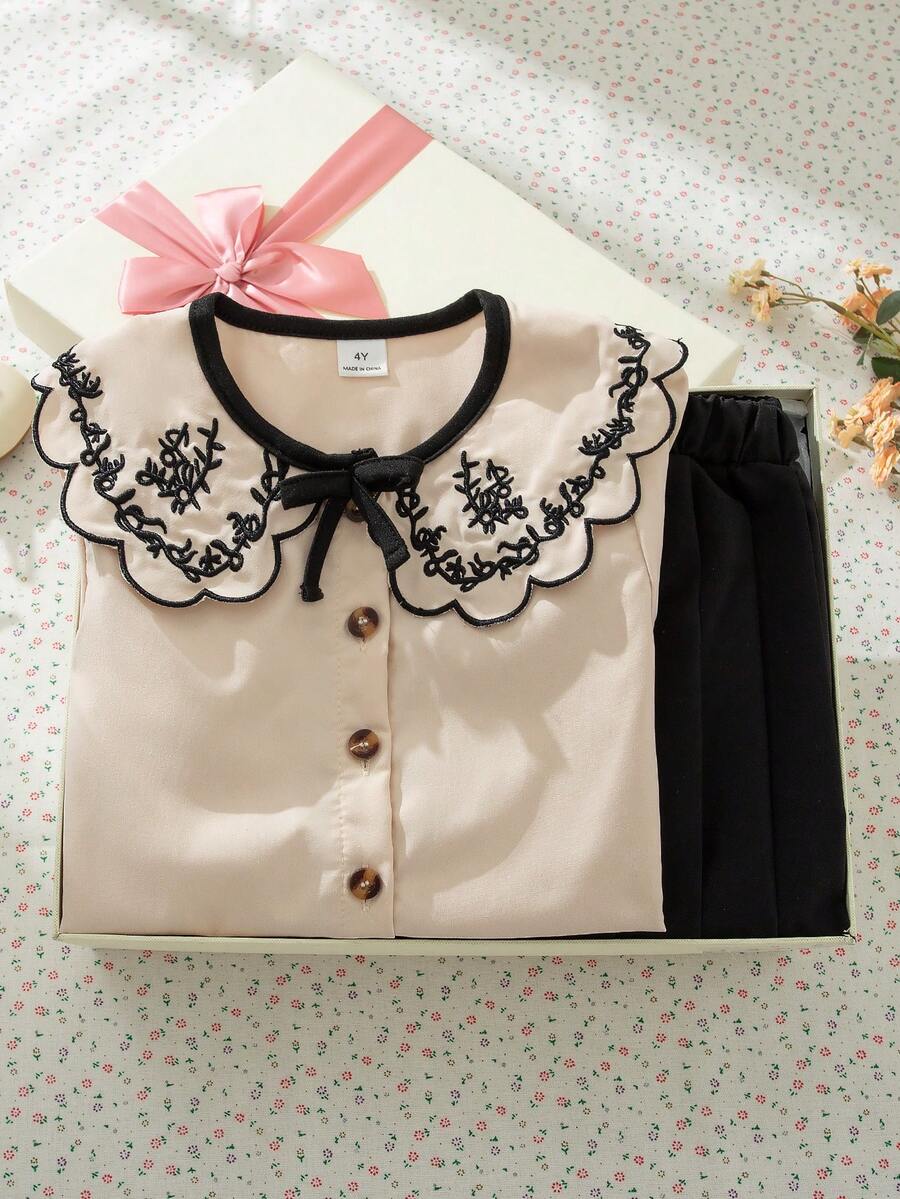 SHEIN Young Girls Summer New Beige Vintage Embroidered Peter Pan Collar Short Sleeve Top + Black Skirt 2-Piece Set Suitable For Play And Multiple Occasions - Multicolor - View 1