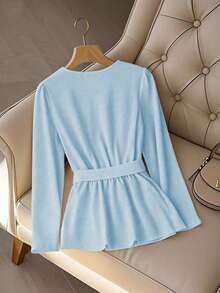 GlowEve Blusa elegante con cinturón y cuello cuadrado con decoración de diamantes de imitación para mujer, primavera/otoño - Celeste - Ver 2
