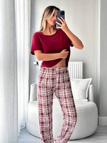 SHEIN Plaid Pajama Set – Cozy Red Short Sleeve Top & Checked Pants, Loungewear, Cute - Red - View 6