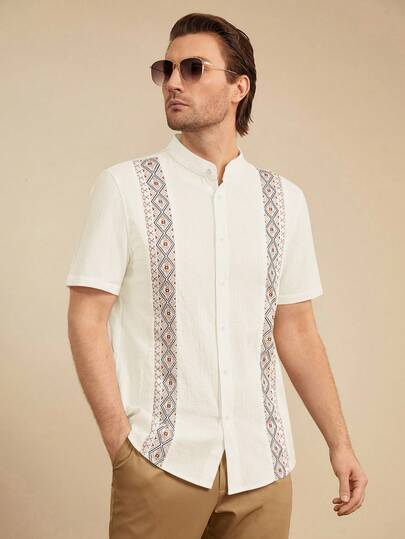 HIMLAND Camisa de manga corta con cuello mao, estampado geométrico de retazos, estilo de vacaciones de verano para hombres