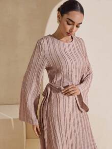 Graceveil Đầm dài tay thanh lịch, cổ tròn, thắt eo bên hông, chất liệu vải có họa tiết. - Hồng - Xem 6